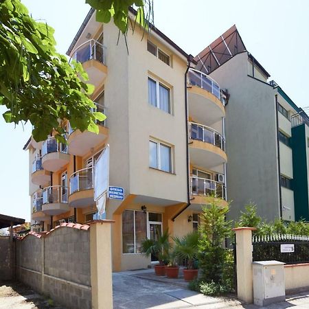Guest House Plechkarovi 拉夫达 外观 照片