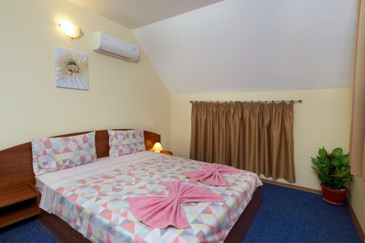 Guest House Plechkarovi 拉夫达 外观 照片